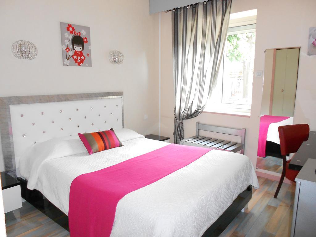 Logis Hotel Restaurant Residence Nissan-lez-Enserune Ruang foto